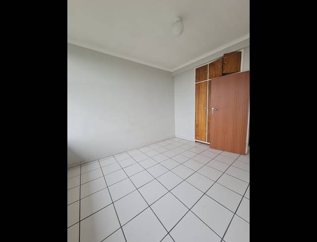 3 BEDROOM FLAT FOR SALE IN SASOLBURG CENTRAL